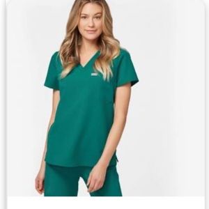 ISO Figs Hunter green top